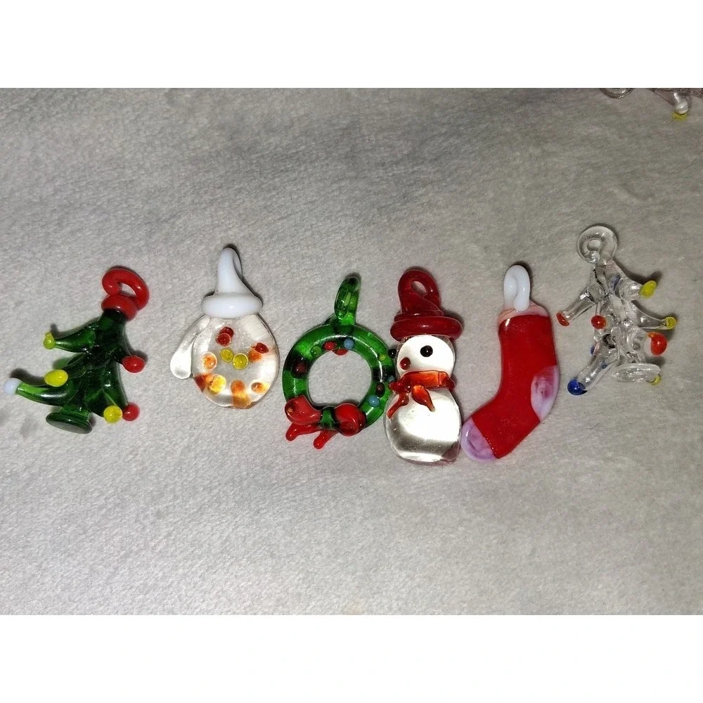 Lot of 24 Handmade Lampwork Glass Christmas Charms Tree Snowman Wreath Stocking